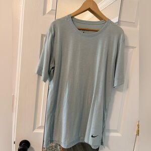 Nike Men's Sky Blue Short Sleeve Tee